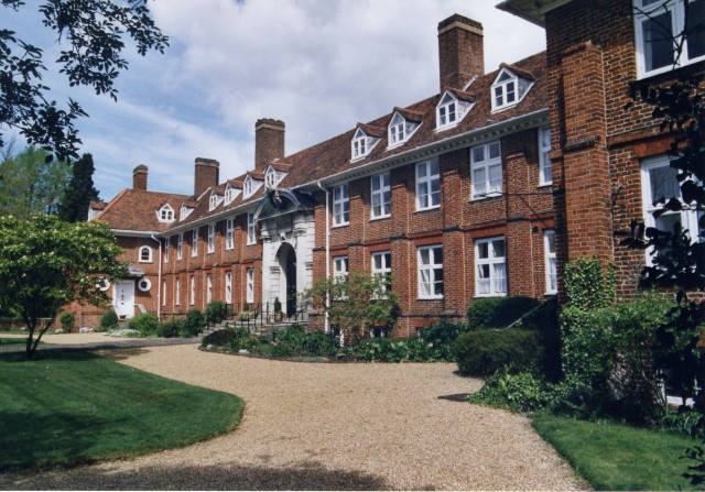 Bromley College - Front facade